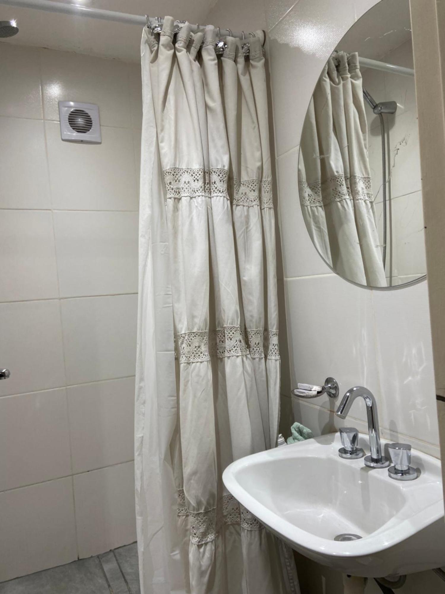 Mendoza 3 Dormitorios Con Balcones Y Alem Chic Monoambiente Y Mendoza Estudio Para 1 3 Apartamentos Kültér fotó